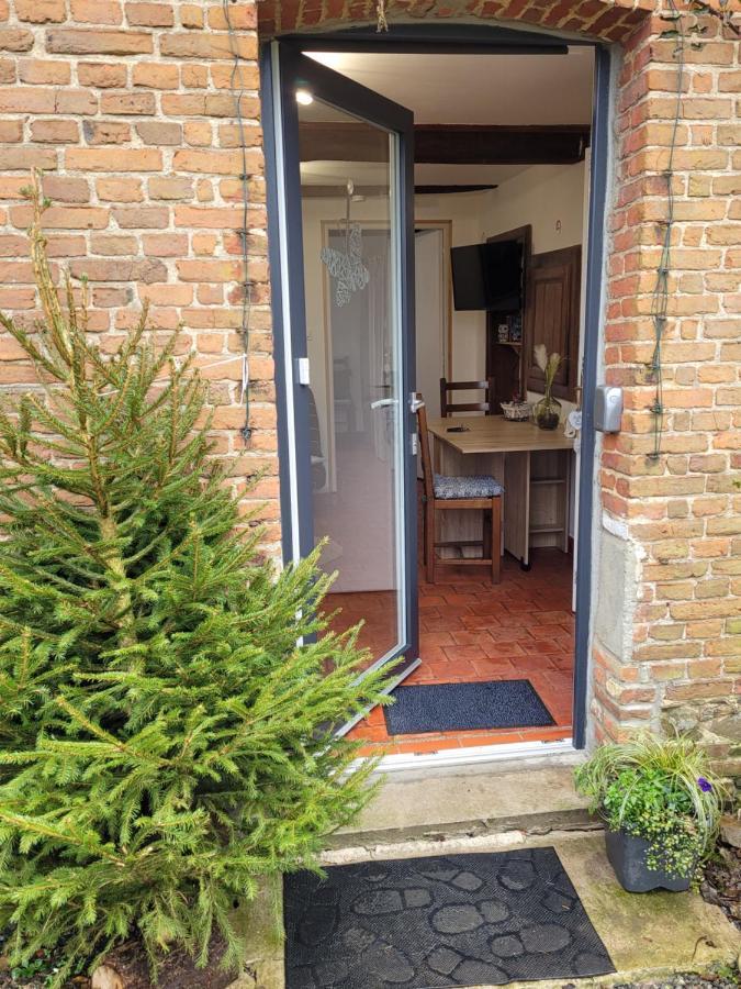 Studio Bienvenue Du Cote De Chez Nous Avec Jardin Privatif Wignehies Bagian luar foto