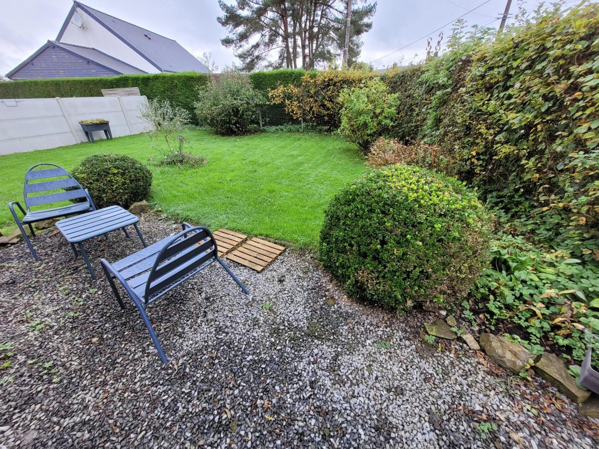 Studio Bienvenue Du Cote De Chez Nous Avec Jardin Privatif Wignehies Bagian luar foto